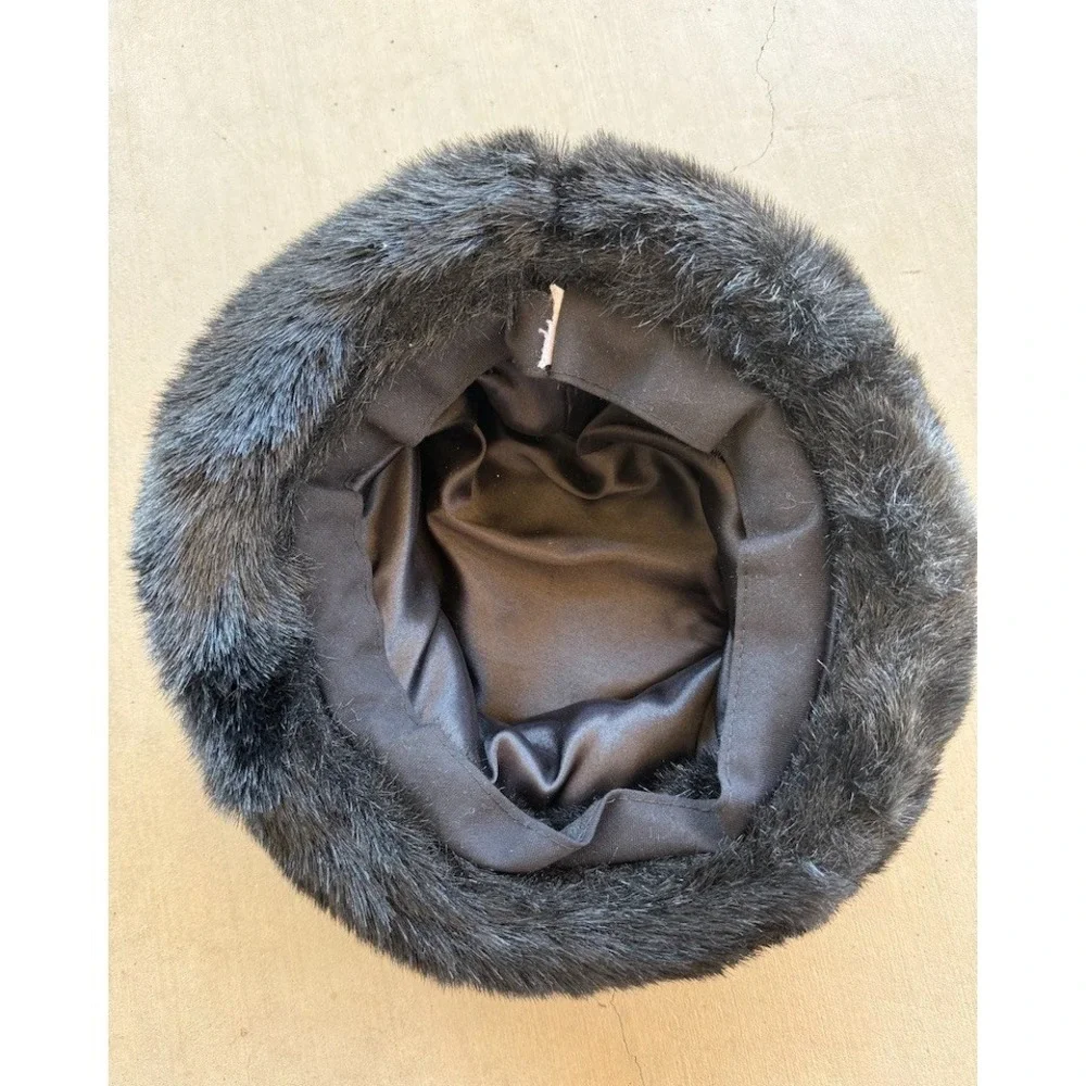 Vintage Faux Fur Bucket Hat Black Winter Soft Fluffy 90s Y2K Style - Picture 5 of 8